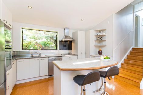 Photo of property in 221 Woodlands Park Road, Titirangi, Auckland, 0604