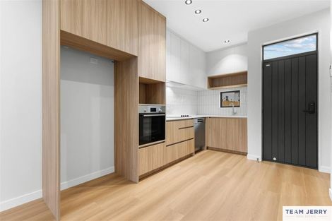 Photo of property in 27 Kuaha Road, Massey, Auckland, 0614