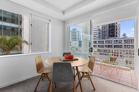 Photo of property in Beaumont Apartments, 7/12 Maunganui Road, Mount Maunganui, 3116