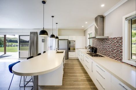 Photo of property in 23 Waipuka Road, Waimarama, Havelock North, 4294