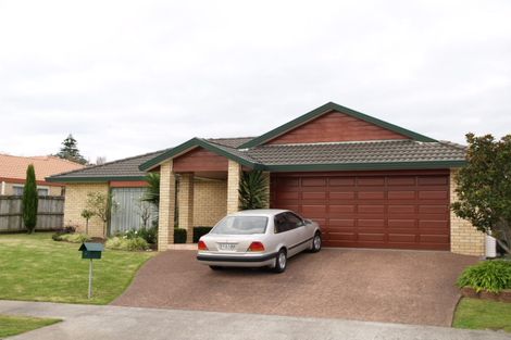 Photo of property in 7 Arrathorne Place, Northpark, Auckland, 2013