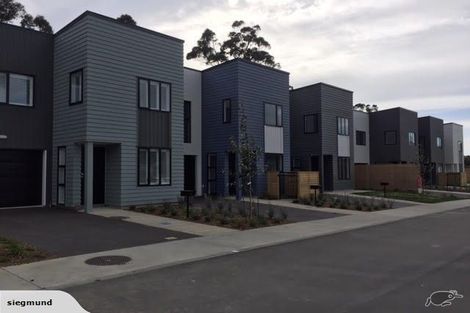 Photo of property in 5a Breakwater Way, Whitby, Porirua, 5024