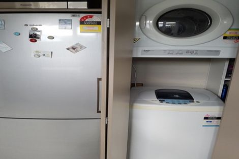 Photo of property in 17 Garfield Street, Brooklyn, Wellington, 6021