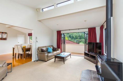 Photo of property in 221 Woodlands Park Road, Titirangi, Auckland, 0604