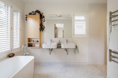 Photo of property in 3 Le Quesnoy Place, Cambridge, 3434