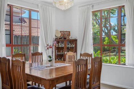 Photo of property in 16 Bronte Place, Somerville, Auckland, 2014