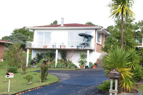 Photo of property in 2/5 Kayeleen Place, Cockle Bay, Auckland, 2014