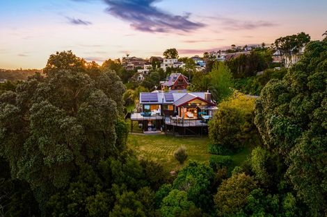 Photo of property in 163 West Harbour Drive, West Harbour, Auckland, 0618