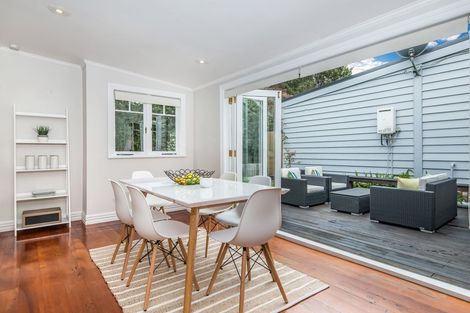 Photo of property in 28 Cardwell Street, Onehunga, Auckland, 1061