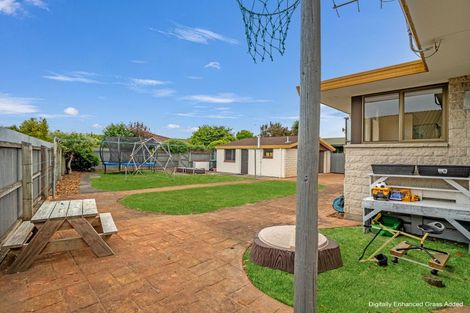 Photo of property in 10 Veitches Road, Casebrook, Christchurch, 8051