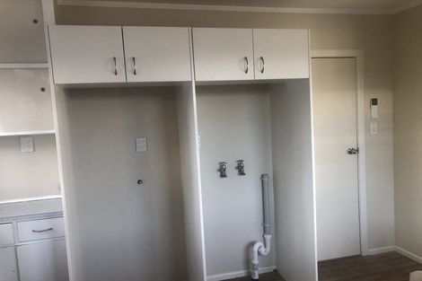 Photo of property in 1/6 Oxford Crescent, Ebdentown, Upper Hutt, 5018