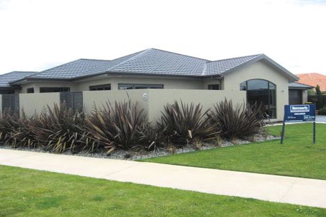 Photo of property in 6 Richard Seddon Drive, Northwood, Christchurch, 8051