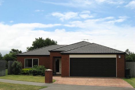 Photo of property in 36 Mauger Drive, Heathcote Valley, Christchurch, 8022