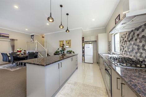 Photo of property in 11 Arthur Carwen Place, Pukekohe, 2120