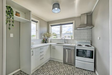 Photo of property in 1/18 Benge Crescent, Clouston Park, Upper Hutt, 5018