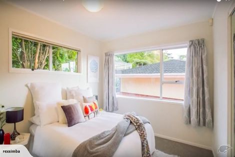 Photo of property in 2/20 Malters Place, Browns Bay, Auckland, 0630