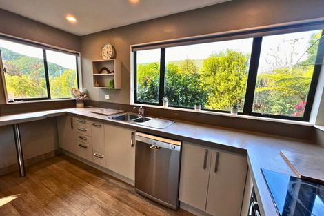 Photo of property in 5 Bayview Drive, Waikawa, Picton, 7220