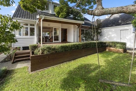 Photo of property in 16a Fenwick Avenue, Milford, Auckland, 0620