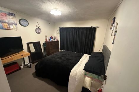 Photo of property in 36 Lewisham Street, Highland Park, Auckland, 2010