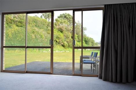 Photo of property in 136 Curtis Street, Northland, Wellington, 6012