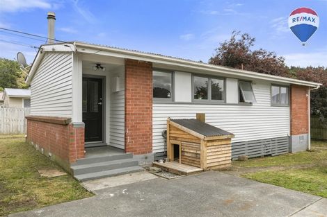 Photo of property in 18 Delaney Drive, Stokes Valley, Lower Hutt, 5019