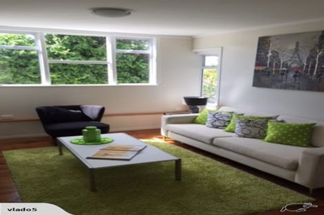 Photo of property in 1/80 Seaview Road, Castor Bay, Auckland, 0620