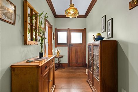 Photo of property in 35 Iona Road, Havelock North, 4130