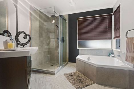 Photo of property in 46 Coleraine Drive, Rototuna, Hamilton, 3210