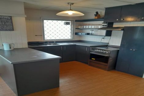 Photo of property in 1/79 Sylvan Avenue, Northcote, Auckland, 0627