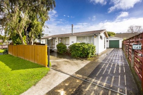 Photo of property in 71 Oregon Drive, Maoribank, Upper Hutt, 5018