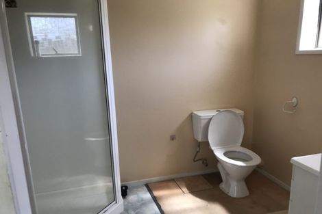 Photo of property in 26 Widmore Drive, Massey, Auckland, 0614