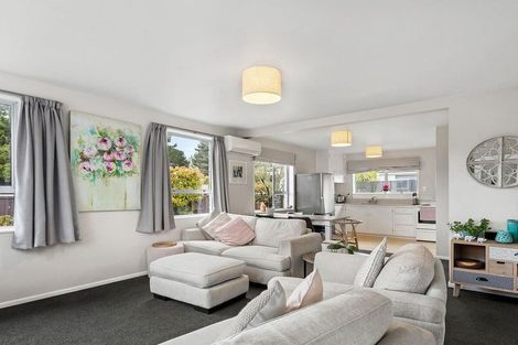 Photo of property in 1/221 Queenspark Drive, Parklands, Christchurch, 8083