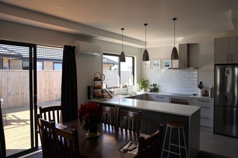 Photo of property in 37 Bradbury Avenue, Rolleston, 7614