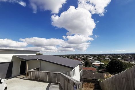 Photo of property in 159 Keri Vista Rise, Papakura, 2110