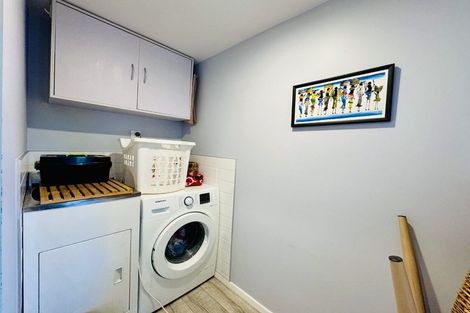 Photo of property in 21 Larch Place, Casebrook, Christchurch, 8051