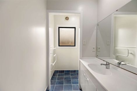 Photo of property in 9 Moore Street, West End, Palmerston North, 4412