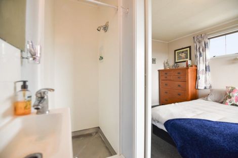 Photo of property in 7 Aries Place, Kawaha Point, Rotorua, 3010