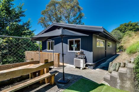 Photo of property in 15a Colenso Avenue, Hospital Hill, Napier, 4110