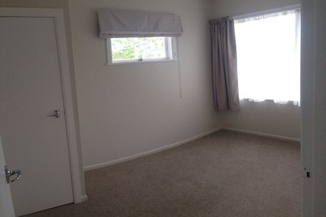 Photo of property in 8 Lantana Road, Green Bay, Auckland, 0604