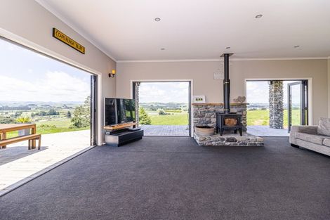 Photo of property in 165 Ridge Road, Pahiatua, 4983