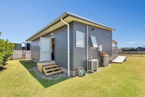 Photo of property in 112 Mahoe Place, Matarangi, Whitianga, 3592
