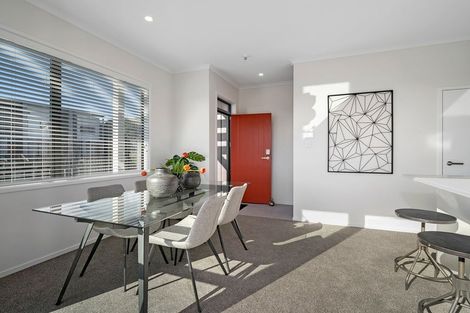 Photo of property in 1 Tuhono Lane, Northcote, Auckland, 0627