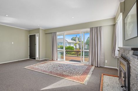 Photo of property in 25 Clouston Crescent, Fenton Park, Rotorua, 3010