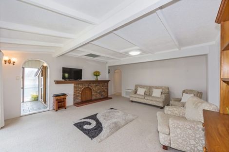 Photo of property in 9b Centreway Road, Orewa, 0931