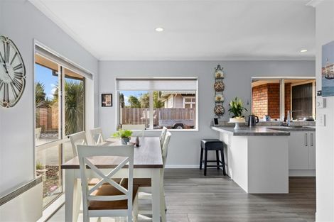 Photo of property in 7 Church Street, Oxford, 7430