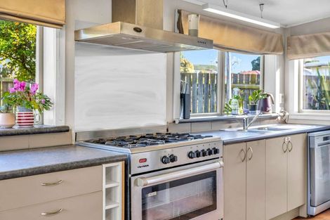 Photo of property in 57 Carlton Avenue, Gonville, Whanganui, 4501