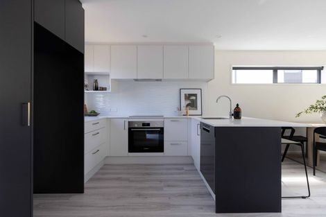 Photo of property in 2/2 Everard Street, Somerfield, Christchurch, 8024