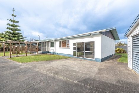 Photo of property in 11 Lindsey Crescent, Springvale, Whanganui, 4501
