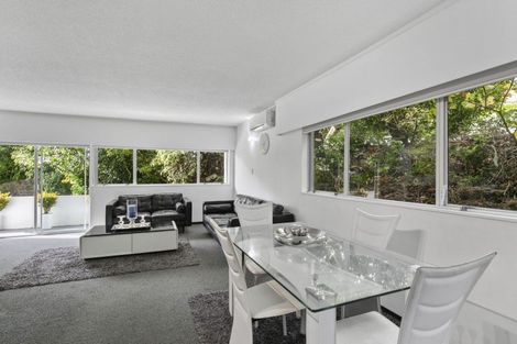 Photo of property in Standen Court, 1/90 Karori Road, Karori, Wellington, 6012
