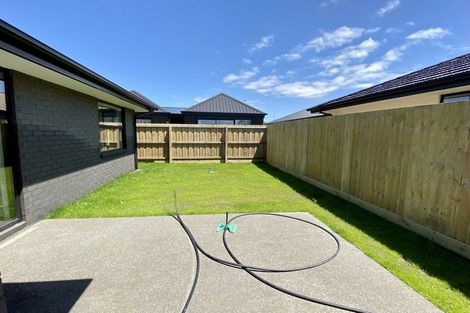 Photo of property in 24 Bill Hammond Drive, Belfast, 8051